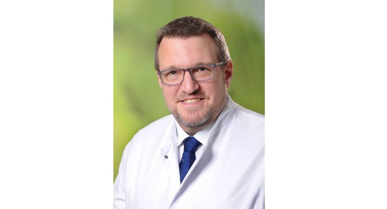 Dr. Mario Schubert