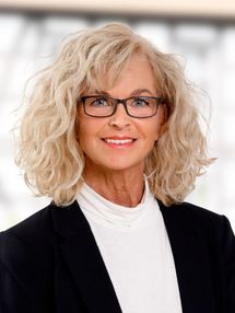 Claudia Teichert